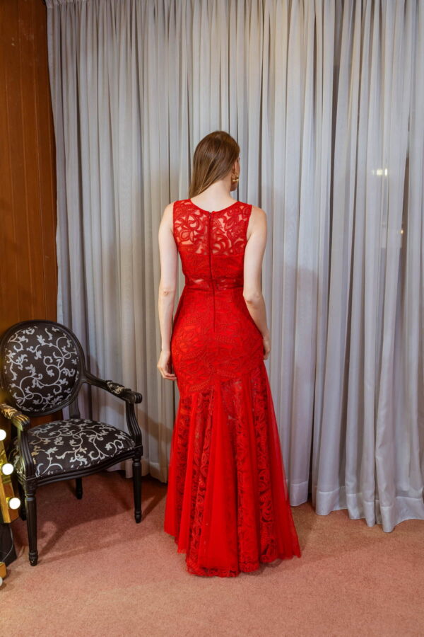 Vestido de festa longo vermelho sereia em renda perfeito para madrinha de casamento e convidadas